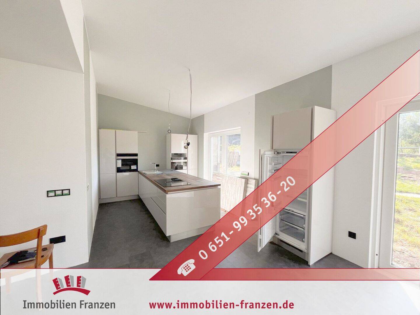 Handwerkertraum: Reihenendhaus mit Potenzial, großer Garage und großem Garten!, 54298 Orenhofen