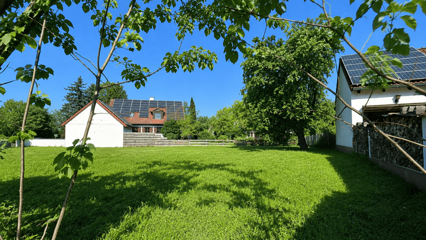 Klare Bebauung, besondere Lage am Saumgraben und echtes Entwicklungspotenzial, 85778 Haimhausen