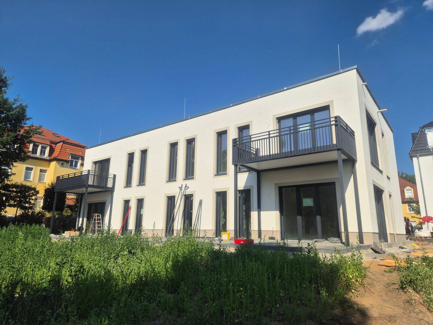 30 qm Terrasse im Hinterhaus – absolut grün und ruhig im Erstbezug, 1139 Dresden (Kaditz Mickten Pieschen-Süd Trachau)