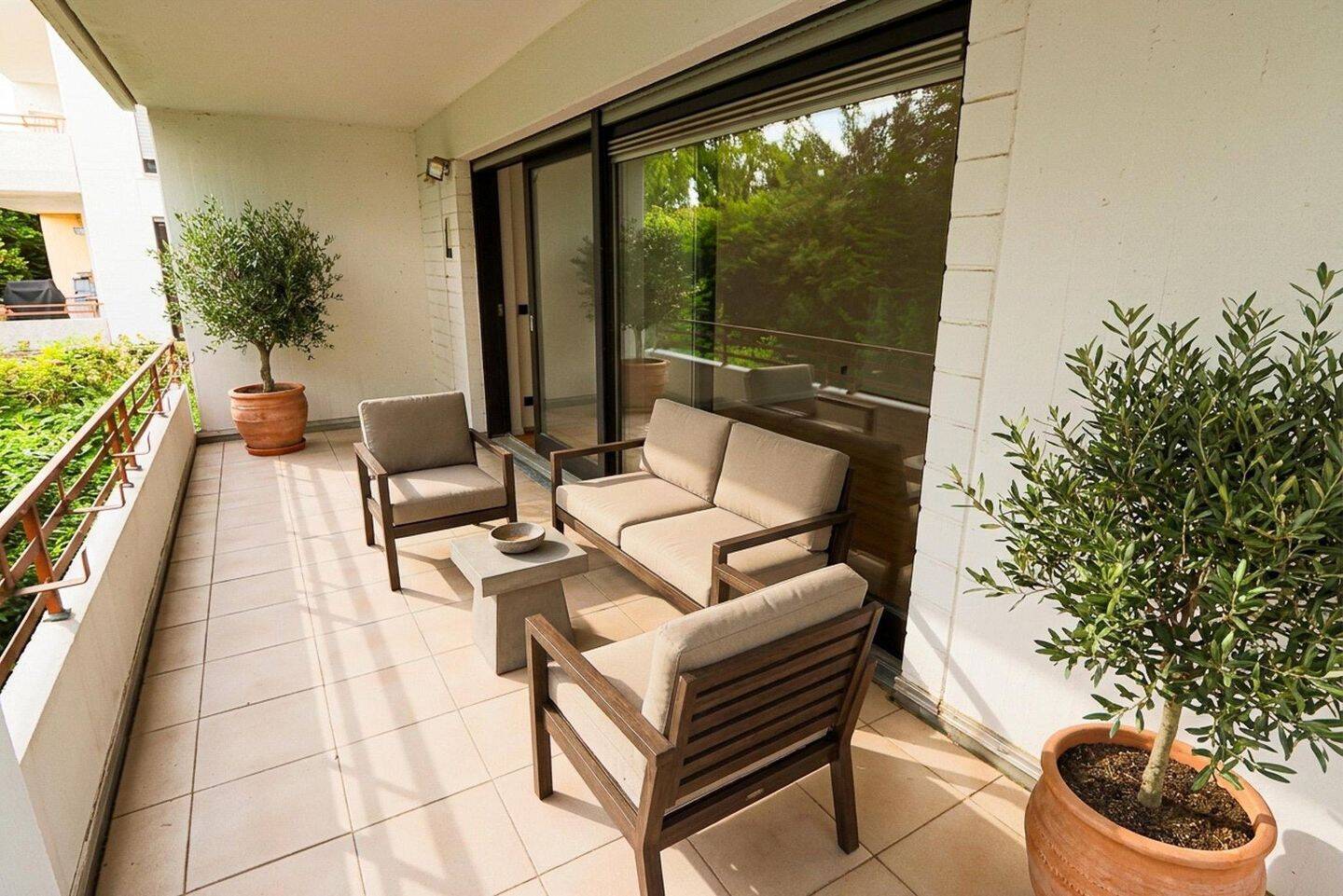 Erstbezug nach Sanierung: Barrierearme 2-Zimmer-Wohnung, Balkon & Tiefgarage in Bestlage Iserlohns, 58636 Iserlohn