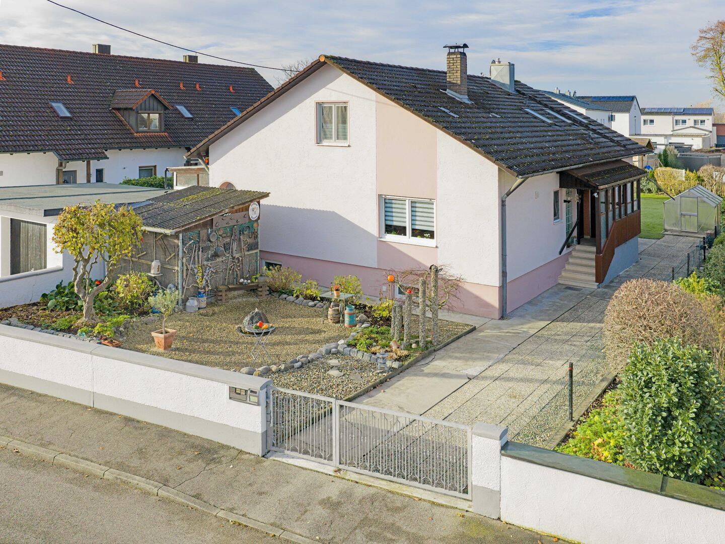 Großes Einfamilienhaus in ruhiger Wohnlage von Baar-Ebenhausen, 85107 Baar-Ebenhausen