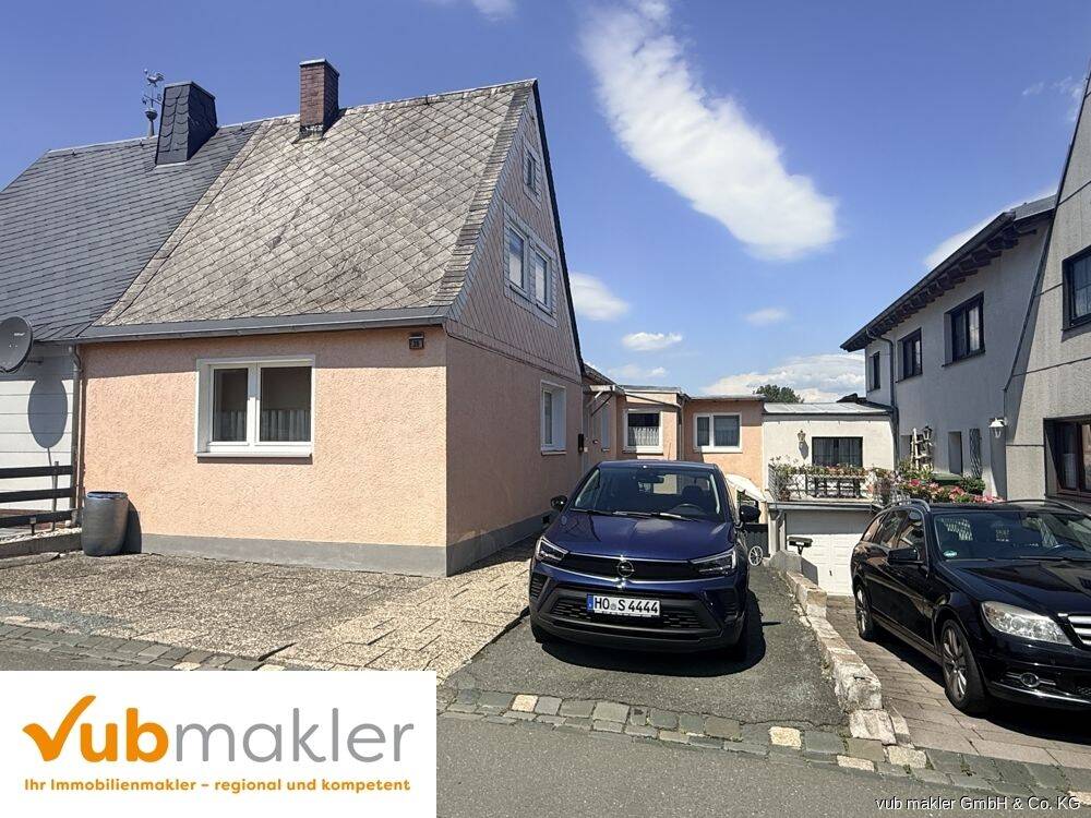 Schönes, ruhiges Reihen-Einfamilienhaus in begehrter Wohnlage von Hof mit Erbpachtgrundstück, 95030 Hof (Epplas Innenstadt Osseck Unterkotzau Wölbattendorf)