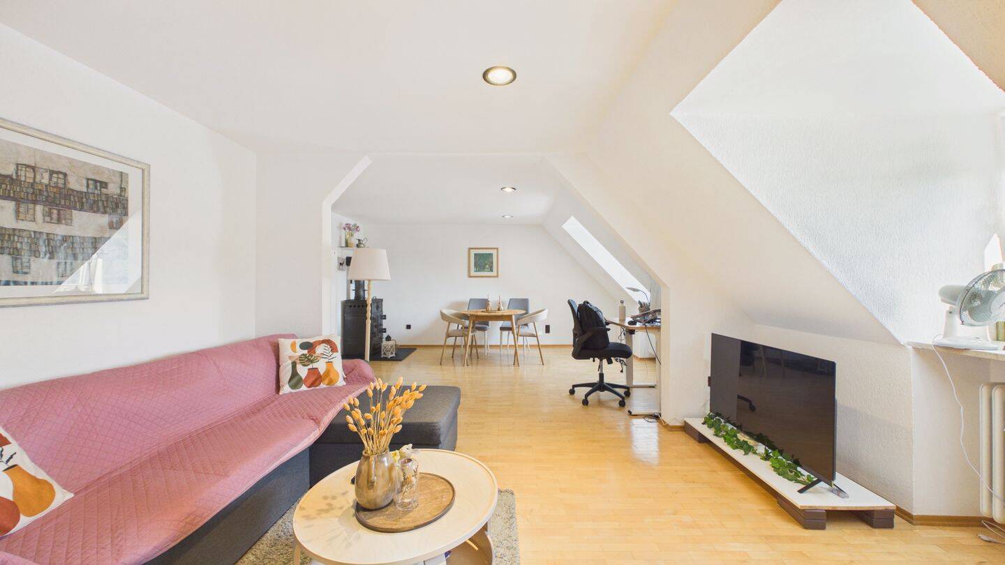 HEGERICH: Lichtblick in Laim – vermietete 2-Zimmer-Dachgeschosswohnung!, 80689 München (Hadern Laim Pasing-Obermenzing)