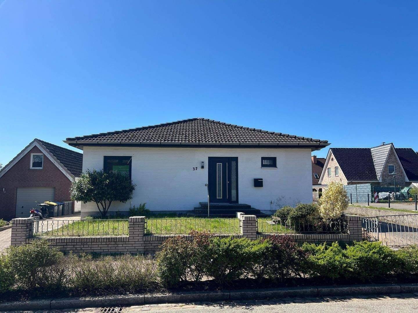 Interessanter Bungalow mit Einliegerwohnung, 23626 Ratekau