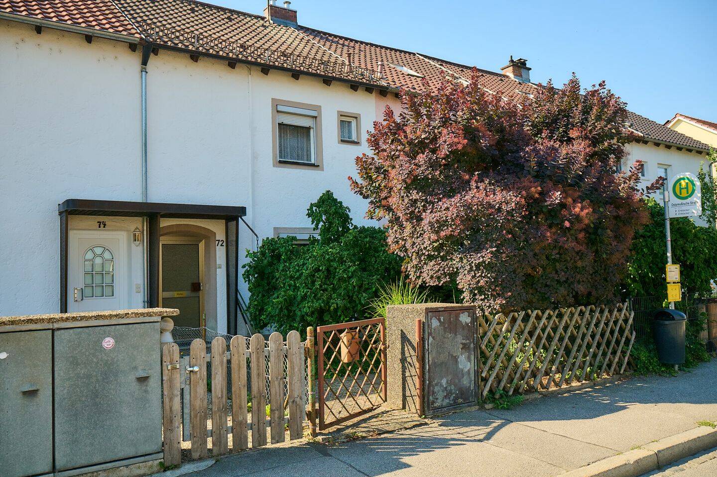 CHARMANTES REIHENMITTELHAUS MIT VIEL POTENZIAL, 94315 Straubing