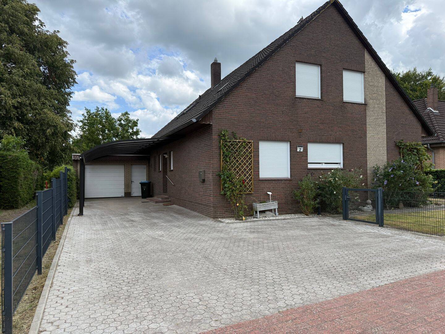 Großes Einfamilienhaus im Zentrum von Ostrhauderfehn zu verkaufen!, 26842 Ostrhauderfehn