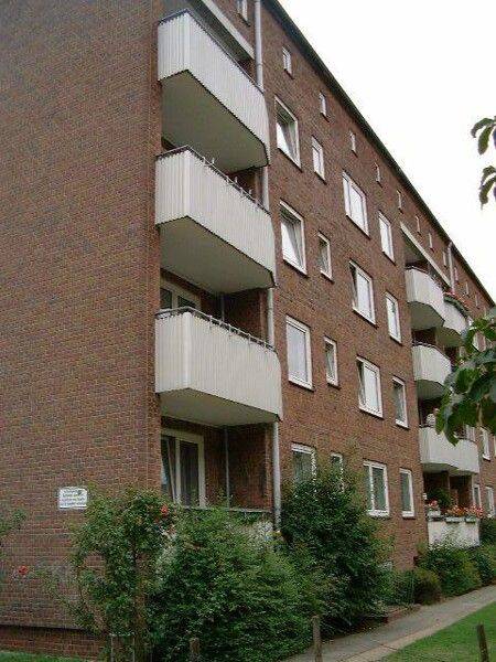 Frisch saniert! 2-Zi.-Whg mit Duschbad und Balkon! Anmietung Mitte Juli 2026, 22049 Hamburg (Wandsbek Dulsberg)