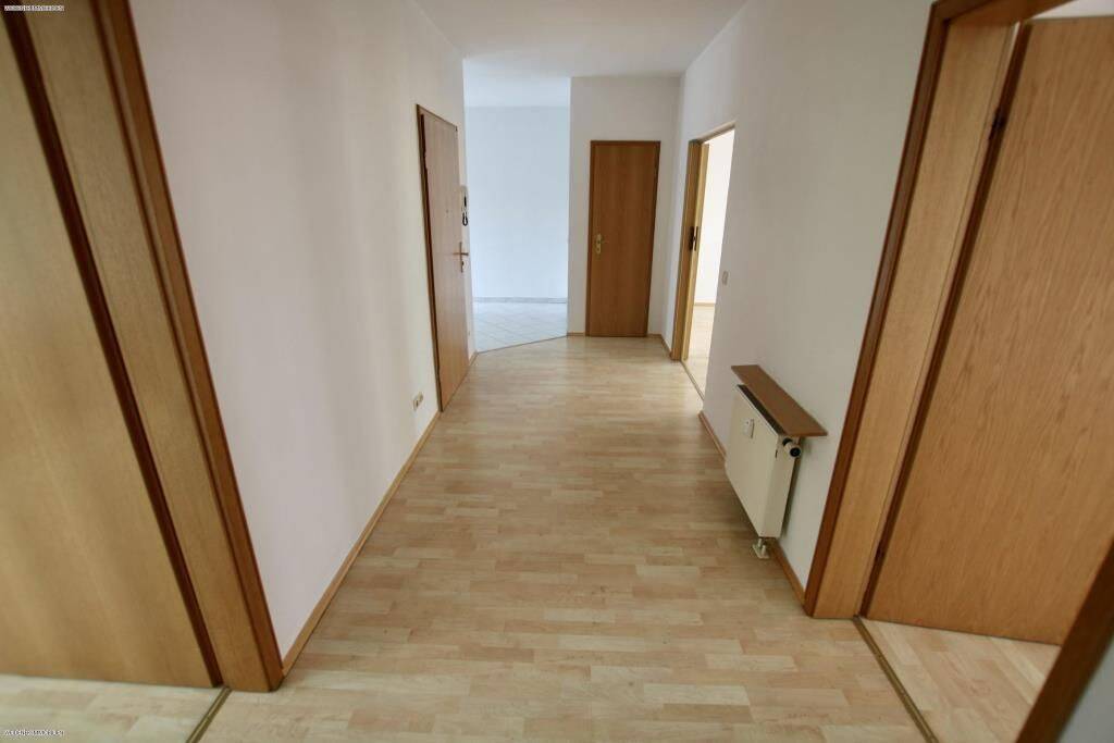 Schöne 3-Raum Wohnung mit Balkon, Gäste-WC und Fußbodenheizung im Bad!, 7546 Gera