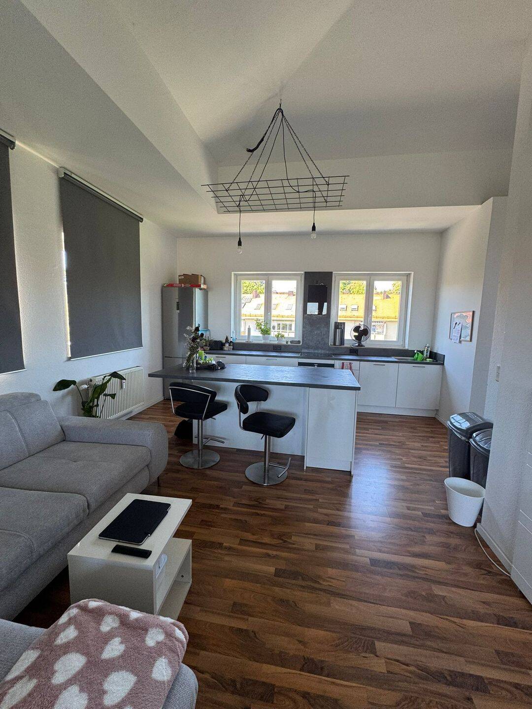 Lichtdurchflutete Penthaus Wohnung, 1 Zimmer 55qm, 90491 Nürnberg