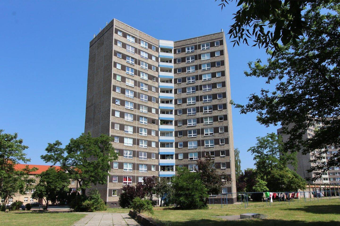 BLICK ÜBER DESSAU…, 6844 Dessau-Roßlau (Innenstadt Mildensee Waldersee)