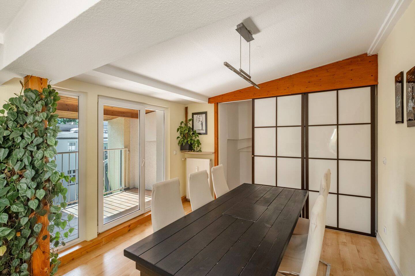 Einzigartige Wohnung mit Kiezfeeling und sonniger Terrasse, 10249 Berlin (Friedrichshain-Kreuzberg Friedrichshain Prenzlauer Berg)