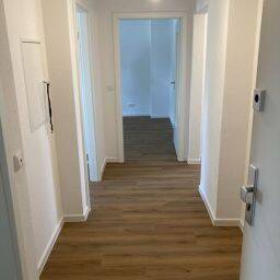 Sehr schöne modernisierte 2-Zimmer DG-Wohnung in guter Lager von Bad Homburg, 61348 Bad Homburg v.d. Höhe