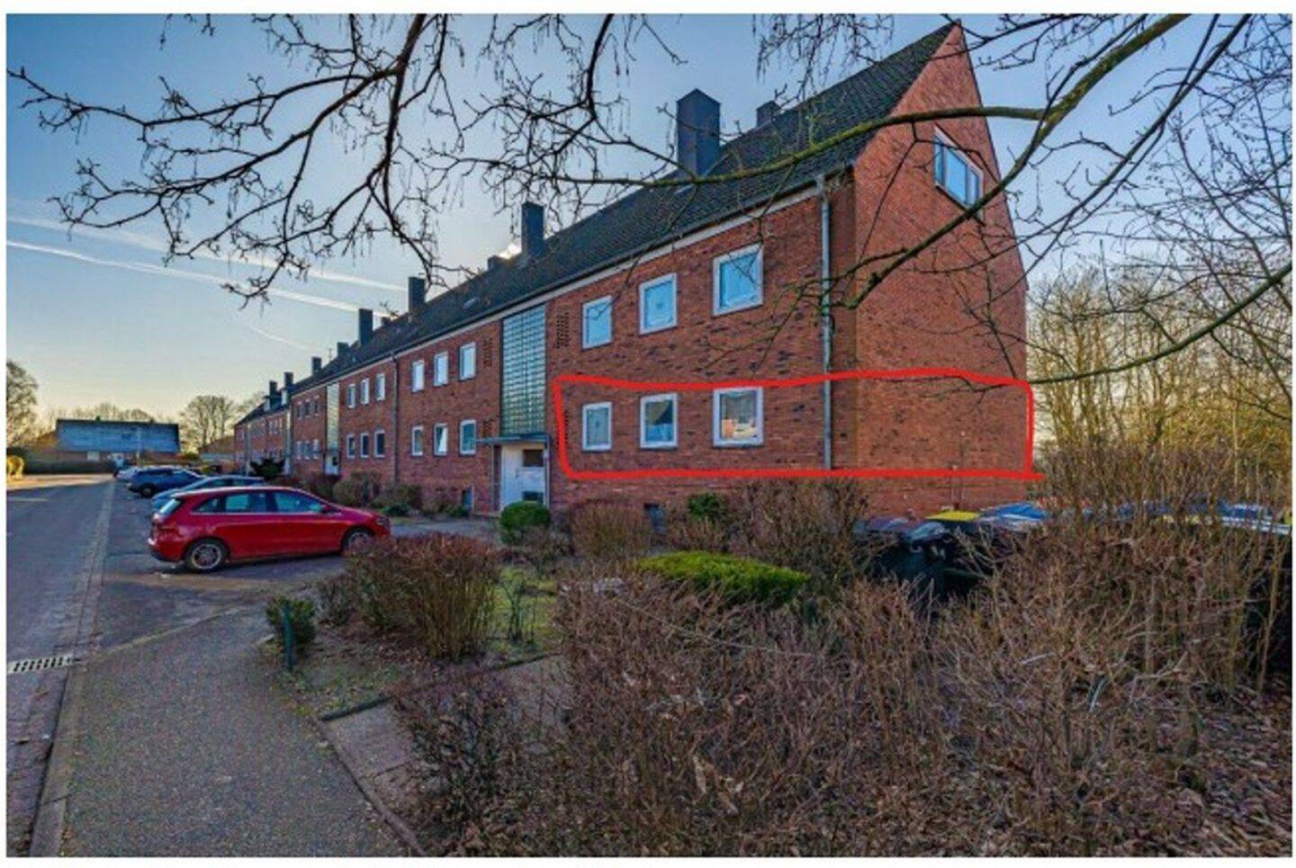 Saniert am Ortsrand: 3,5-Zi.-EG-Wohnung, 77 m², Süd-West-Loggia, neue Küche, 24768 Rendsburg