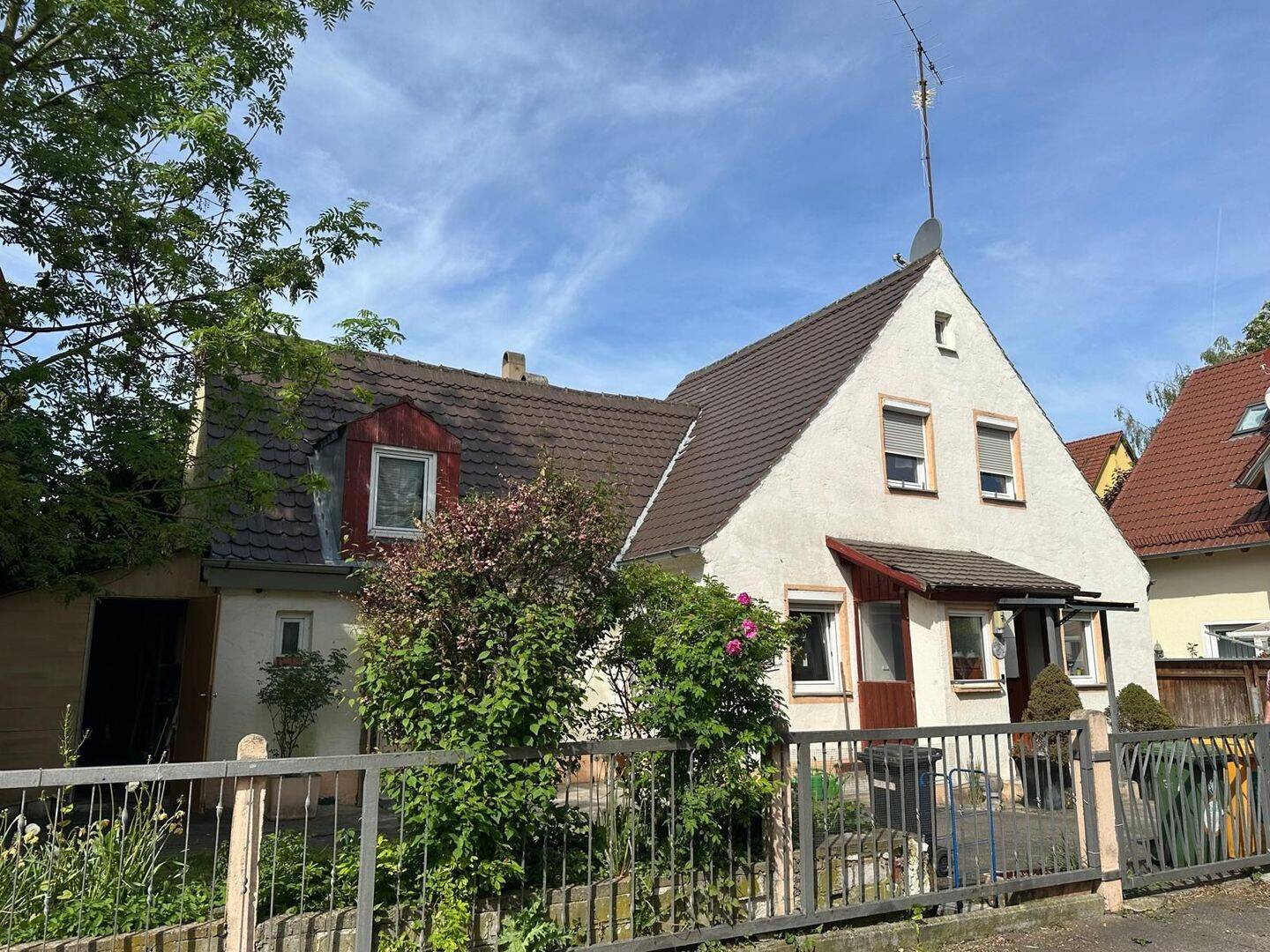 Kleines Einfamilienhaus, 86167 Augsburg (Lechhausen)