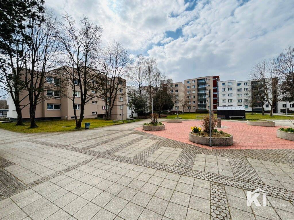 Helle Südwohnung mit Loggia in gepflegter Wohnanlage, 85521 Ottobrunn