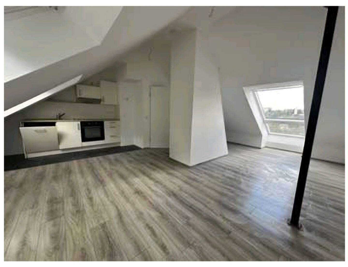Moderne Dachgeschosswohnung Nähe Stadtpark (Bayernstr. 31), 58509 Lüdenscheid