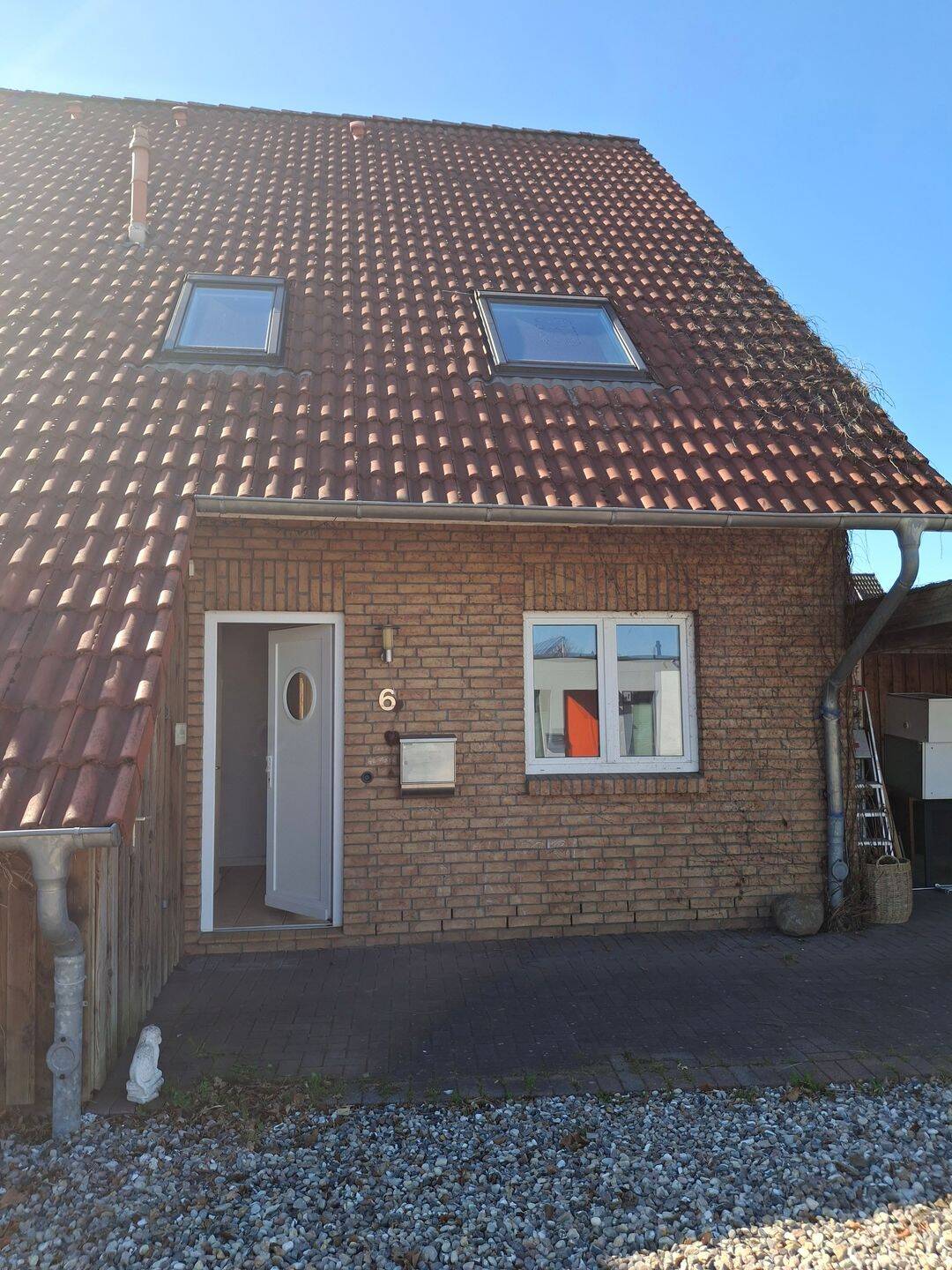Doppelhaushälfte in Neumünster Tungendorf, 24536 Neumünster (Brachenfeld Einfeld Tungendorf)