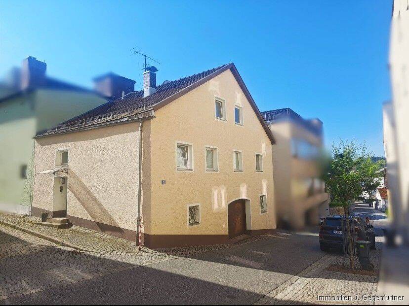 Vermietetes Stadthaus in Grafenau – guter Zustand, gute Rendite!, 94481 Grafenau