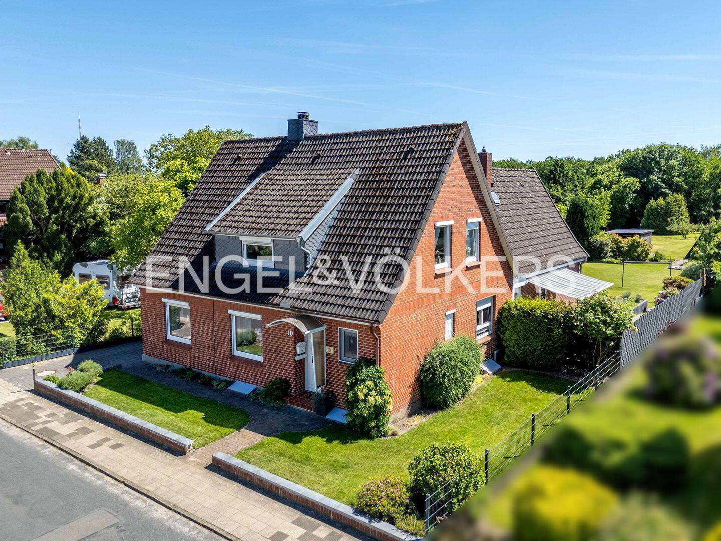 Großzügiges Ein- bis Zweifamilienhaus mit tollem Grundstück in ruhiger Lage, 27374 Visselhövede