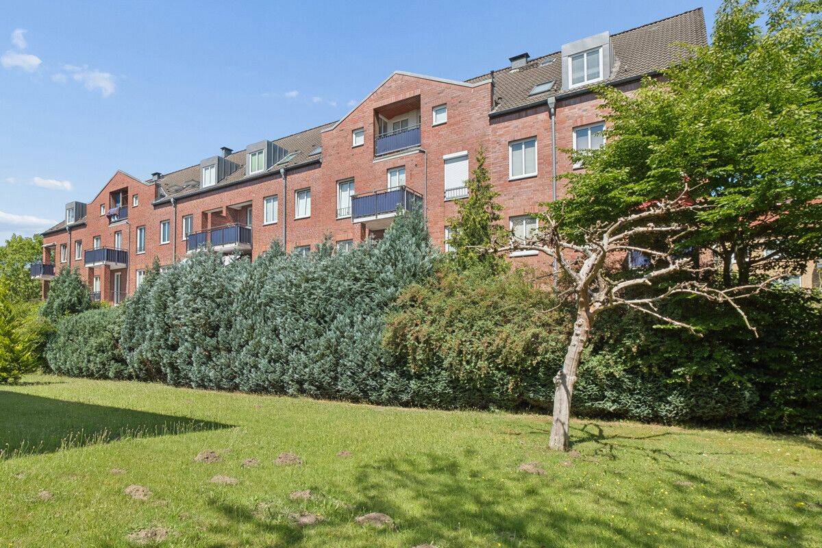 Terrassenwohnung mit wohnlichem Kellerbereich, 22149 Hamburg (Wandsbek Rahlstedt Tonndorf)