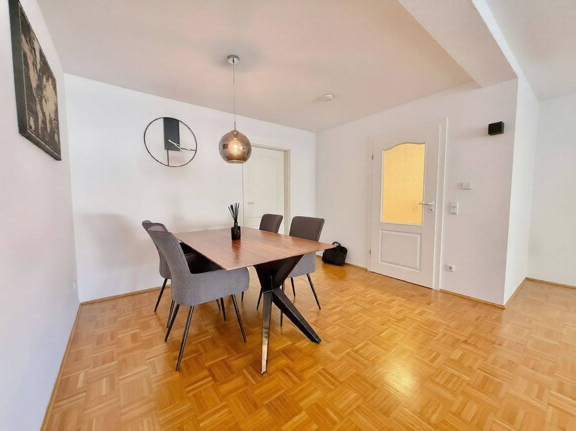 sauber, 2 Zimmer 70m² voll möbliert in Stuttgart, 70180 Stuttgart (Mitte Süd)