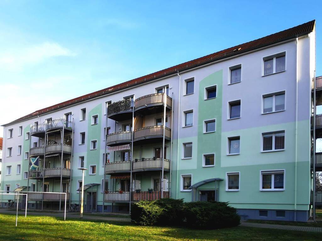 3-Raumwohnung mit Balkon im WK II, 2977 Hoyerswerda