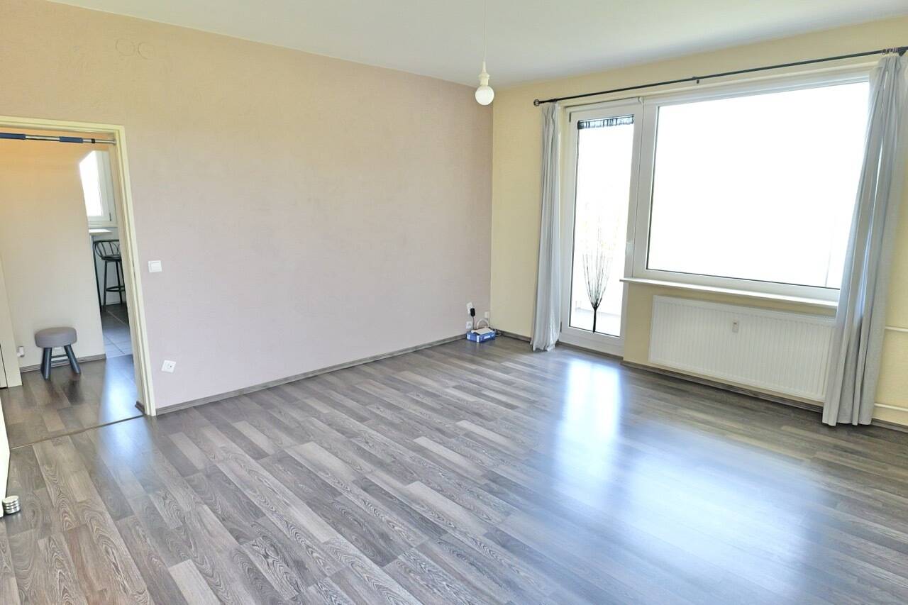 Helle 2-Zimmer-Wohnung mit Balkon und Aufzug in grüner Lage von Zehlendorf, 14165 Berlin (Steglitz-Zehlendorf Zehlendorf)