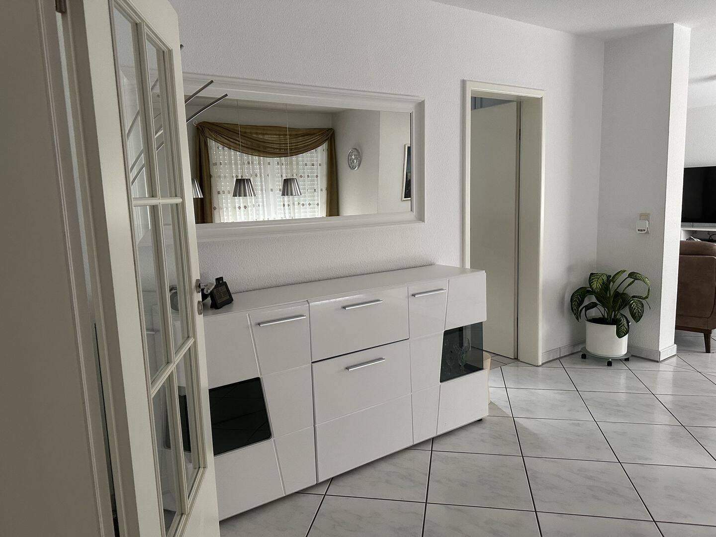 Komfortable 4-Zi.-Wohnung mit Terrasse/Garten in Ulm-Söflingen, 89081 Ulm