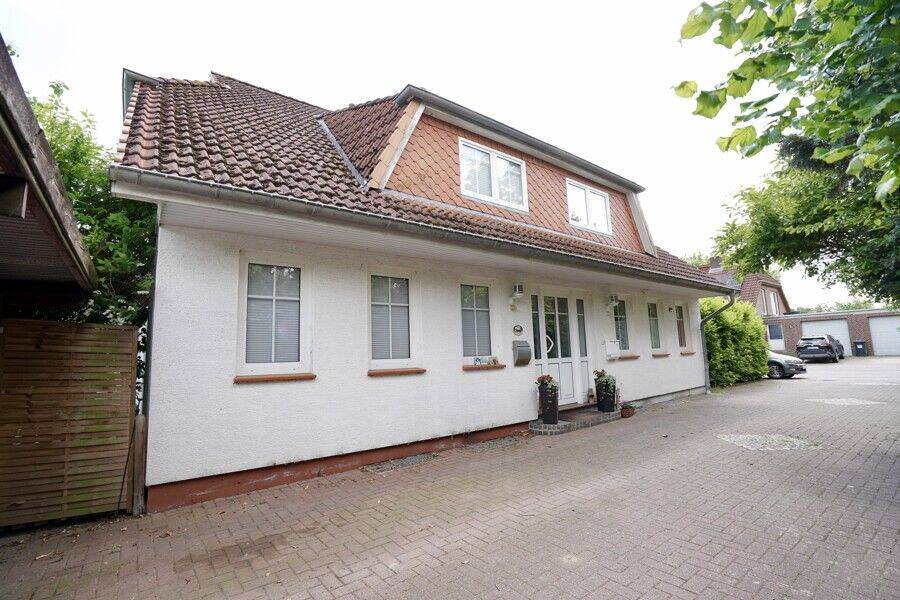 Doppelhaushälfte mit überdachter Terrasse im Grünen, 27383 Scheeßel