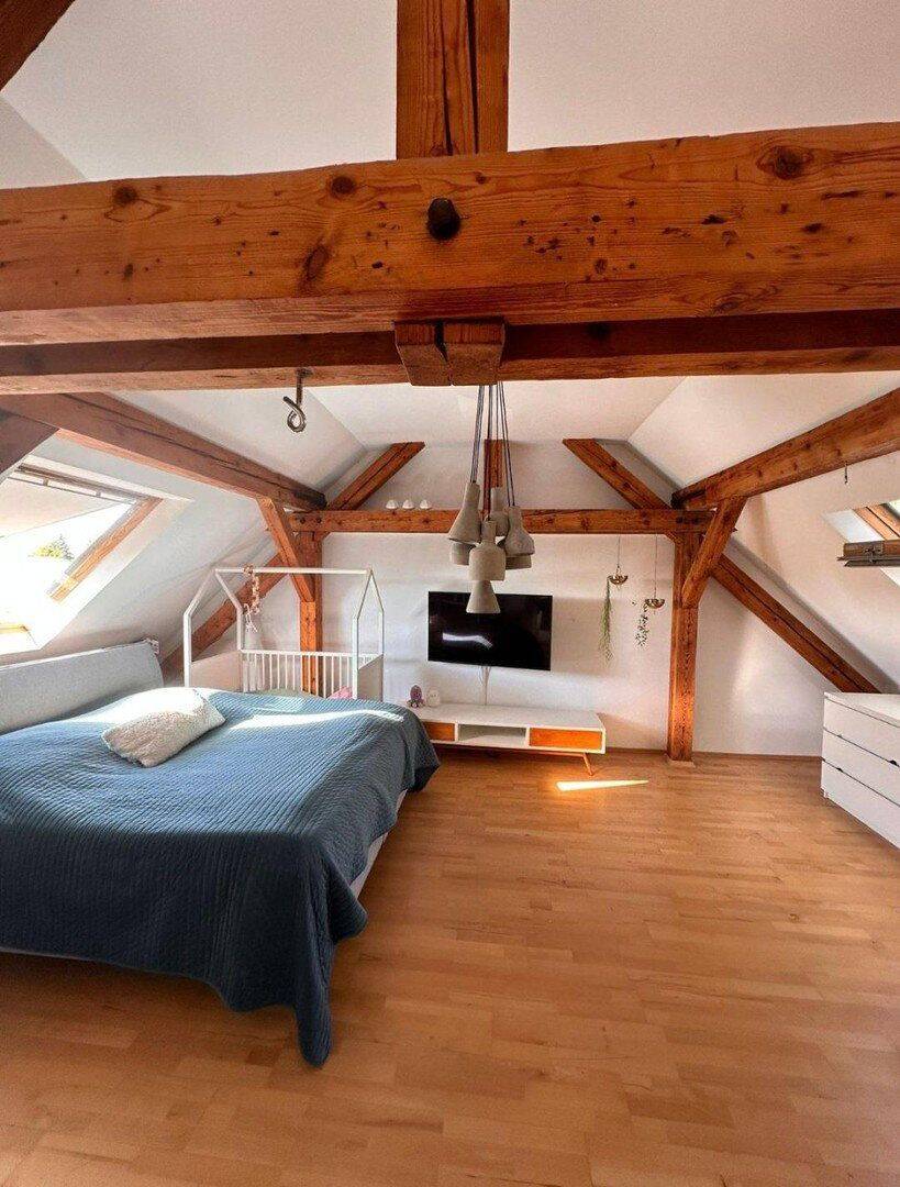 Sanierte teilmöblierte Maisonette-Wohnung mit 3 Zimmern, Garten und Stellplatz inklusive, 63069 Offenbach am Main (Lauterborn Offenbach am Main Rosenhöhe)