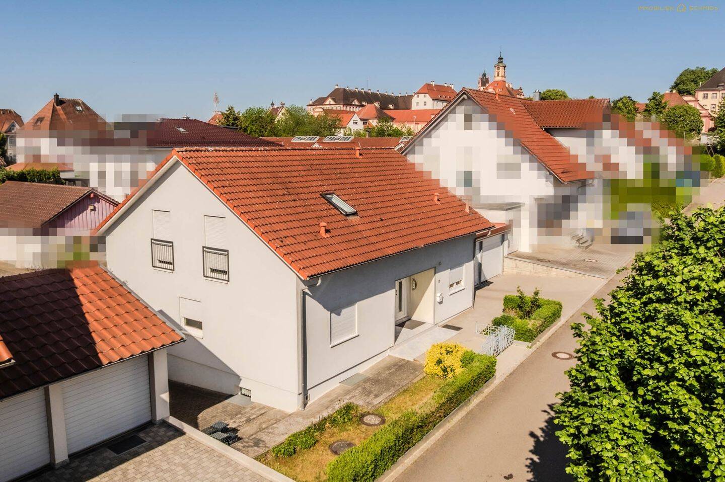 Wohnen im Herzen von Altshausen – Gepflegtes Zweifamilienhaus mit Garten & Doppelgarage, 88361 Altshausen