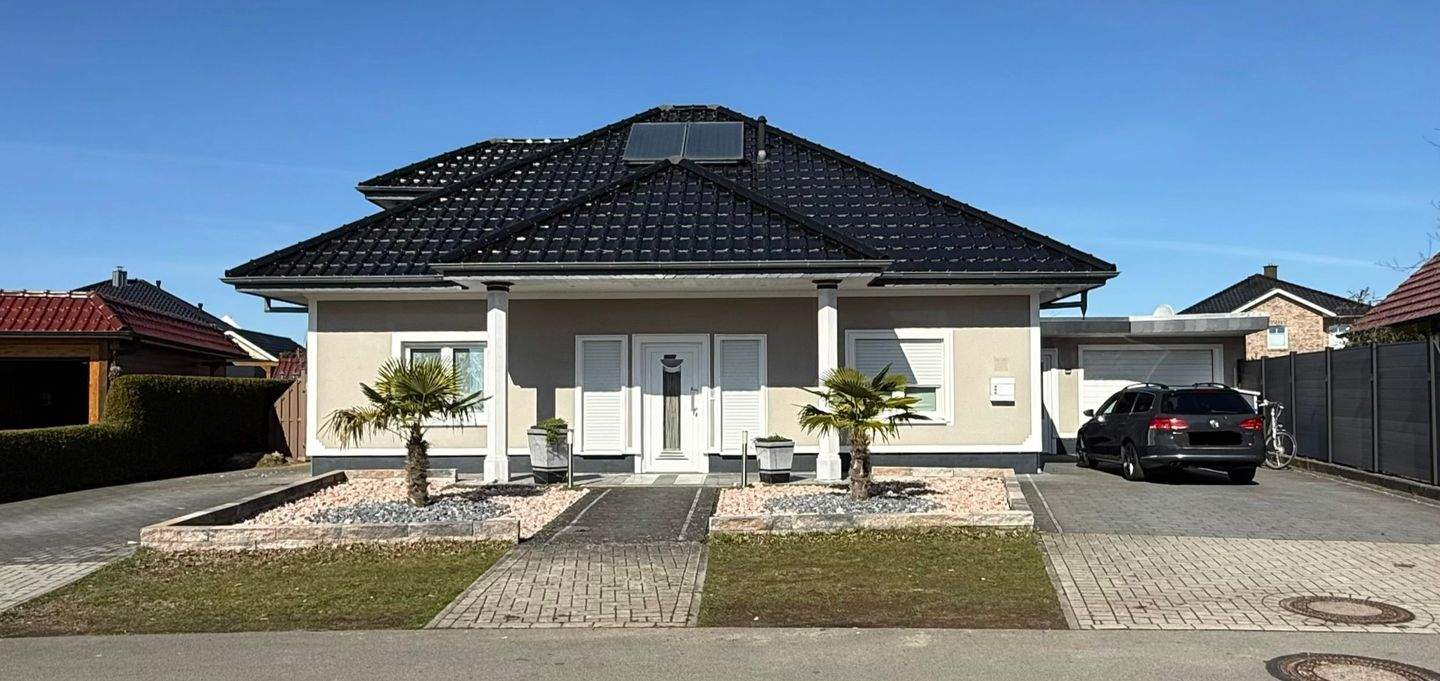 Wohnen wie im Urlaub-freistehendes Einfamilienhaus mit Swimmingpool, Sauna und Whirlpool, 49733 Haren (Ems)