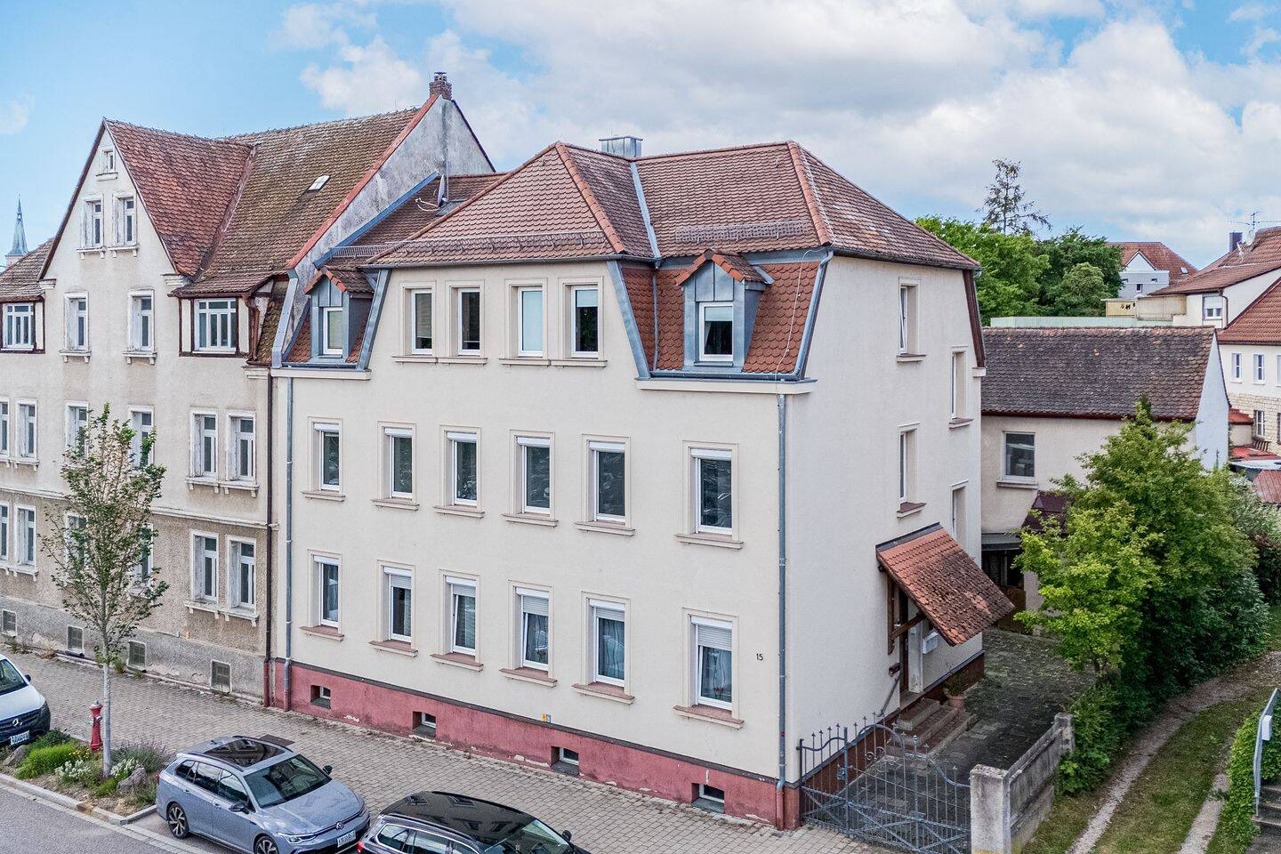 3-Familienhaus mit bezugsfreier Wohnung, Mieteinnahmen und Entwicklungspotenzial in Schwabach, 91126 Schwabach