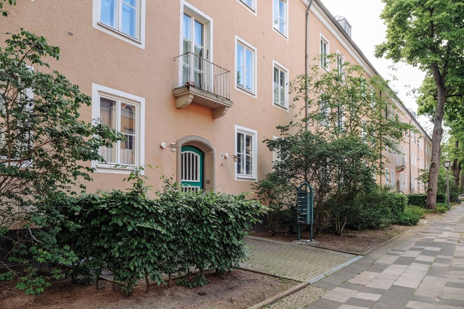 Fast geschenkt! Mittendrin, Wohnen in der City! // 1.OG rechts, 38440 Wolfsburg