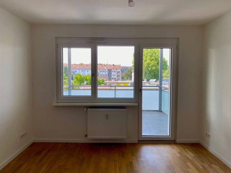 1-Zimmer-Wohnung mit Einbauküche und Balkon, 60439 Frankfurt am Main (Heddernheim Kalbach Niederursel Praunheim)
