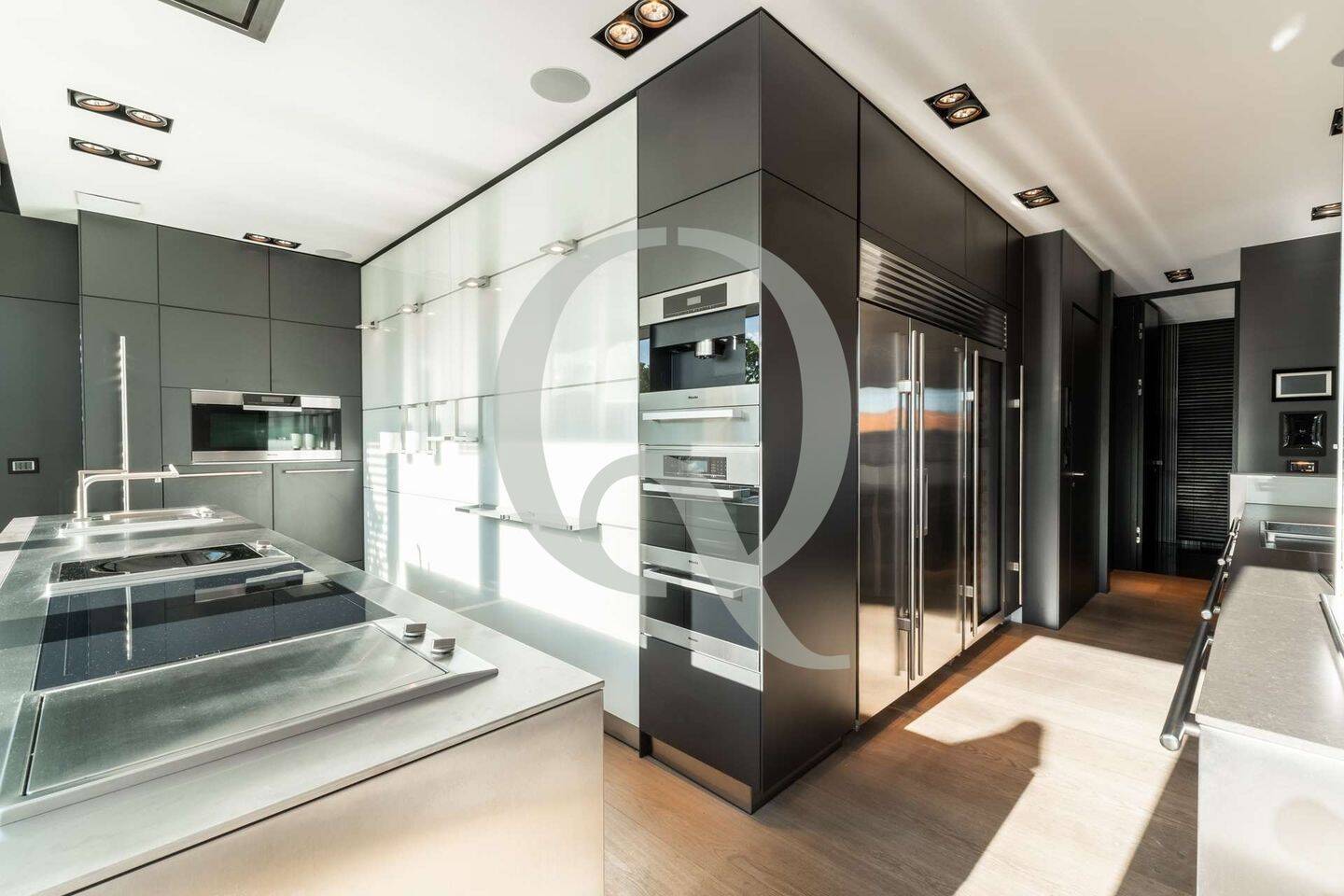 Luxus- Penthouse mit 306 m², Dachgarten und privatem Spa, 10715 Berlin (Charlottenburg-Wilmersdorf Wilmersdorf)