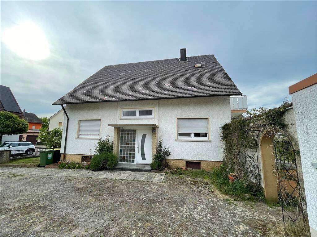 Gemütliches 2-FH mit tollem Garten, 76467 Bietigheim