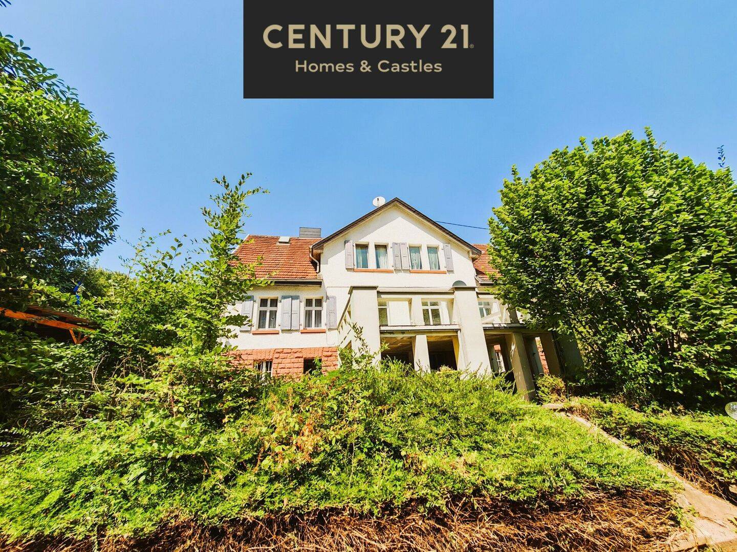 Wundervolle 20er Jahre Direktorenvilla am Wald, 265m² für 1-4 Wohnungen, Mega Terrasse, 5 Carports, 66540 Neunkirchen