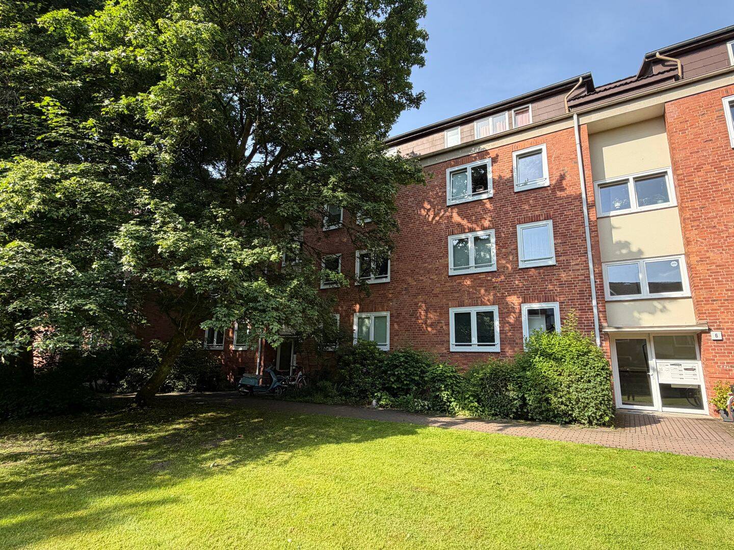 Gestalten Sie Ihr Zuhause: modernisierungsbedürftige 2,5-Zimmer-Wohnung in ruhiger Lage Bramfelds, 22175 Hamburg (Wandsbek Bramfeld)