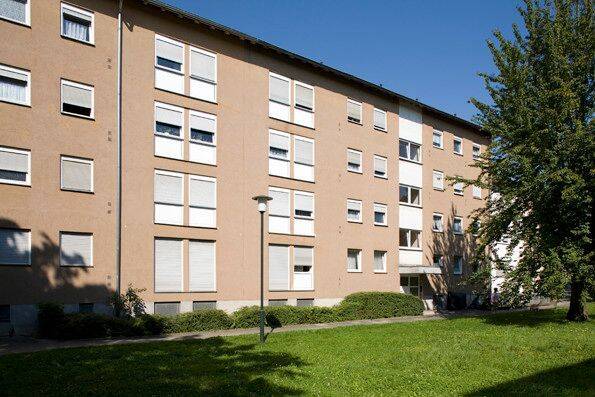 Familien aufgepasst: 5-Zimmerwohnung mit Balkon!, 65931 Frankfurt am Main (Sindlingen Zeilsheim)