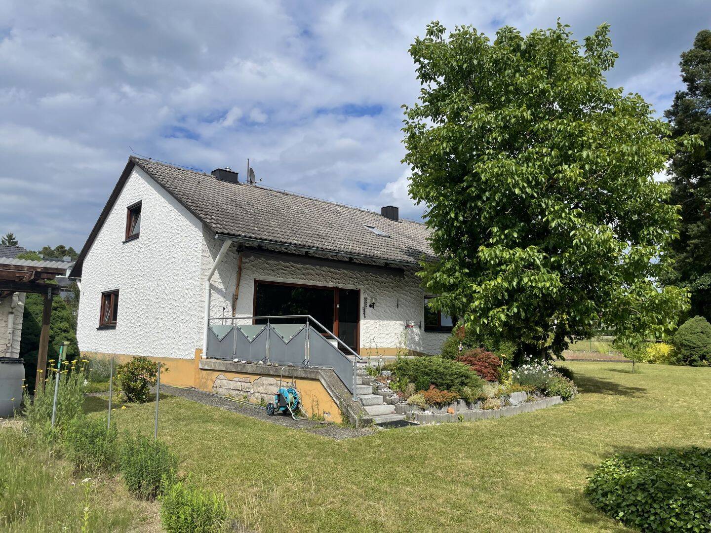 Charmantes Einfamilienhaus mit großem Grundstück in ruhiger Lage, 91166 Georgensgmünd