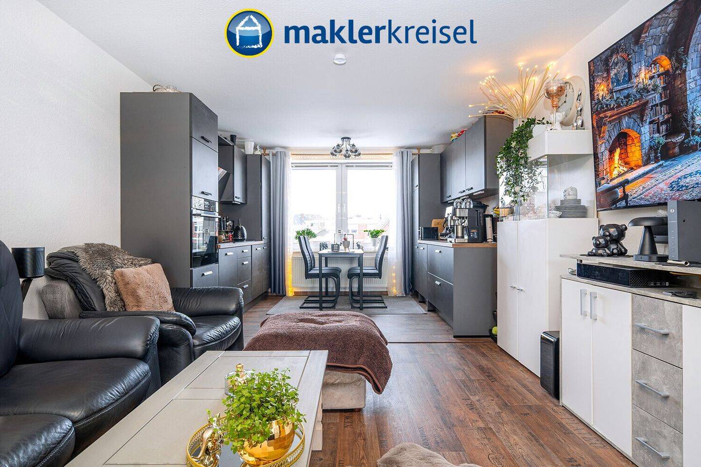Wohnen auf zwei Ebenen – Maisonettewohnung in zentraler Innenstadtlage von Esens, 26427 Esens