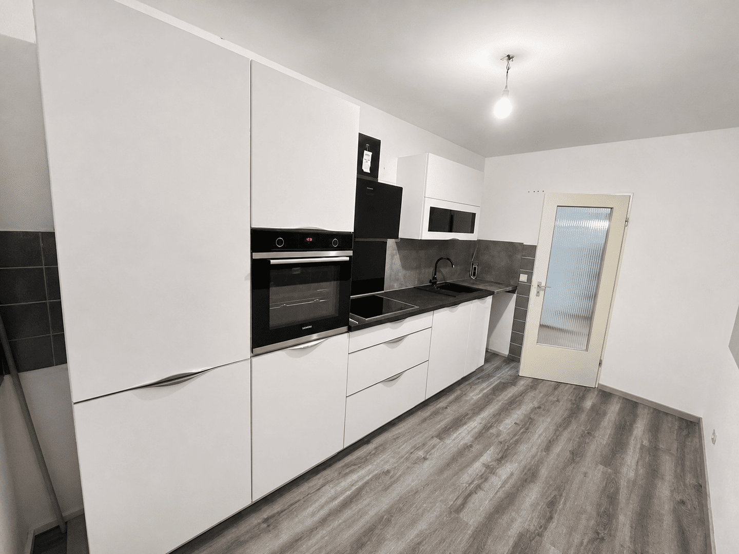 Zentral wohnen in Fulda: Bezugsfreie 3-Zimmer-Wohnung mit Aufzug und 2 Stellplätzen, 36043 Fulda