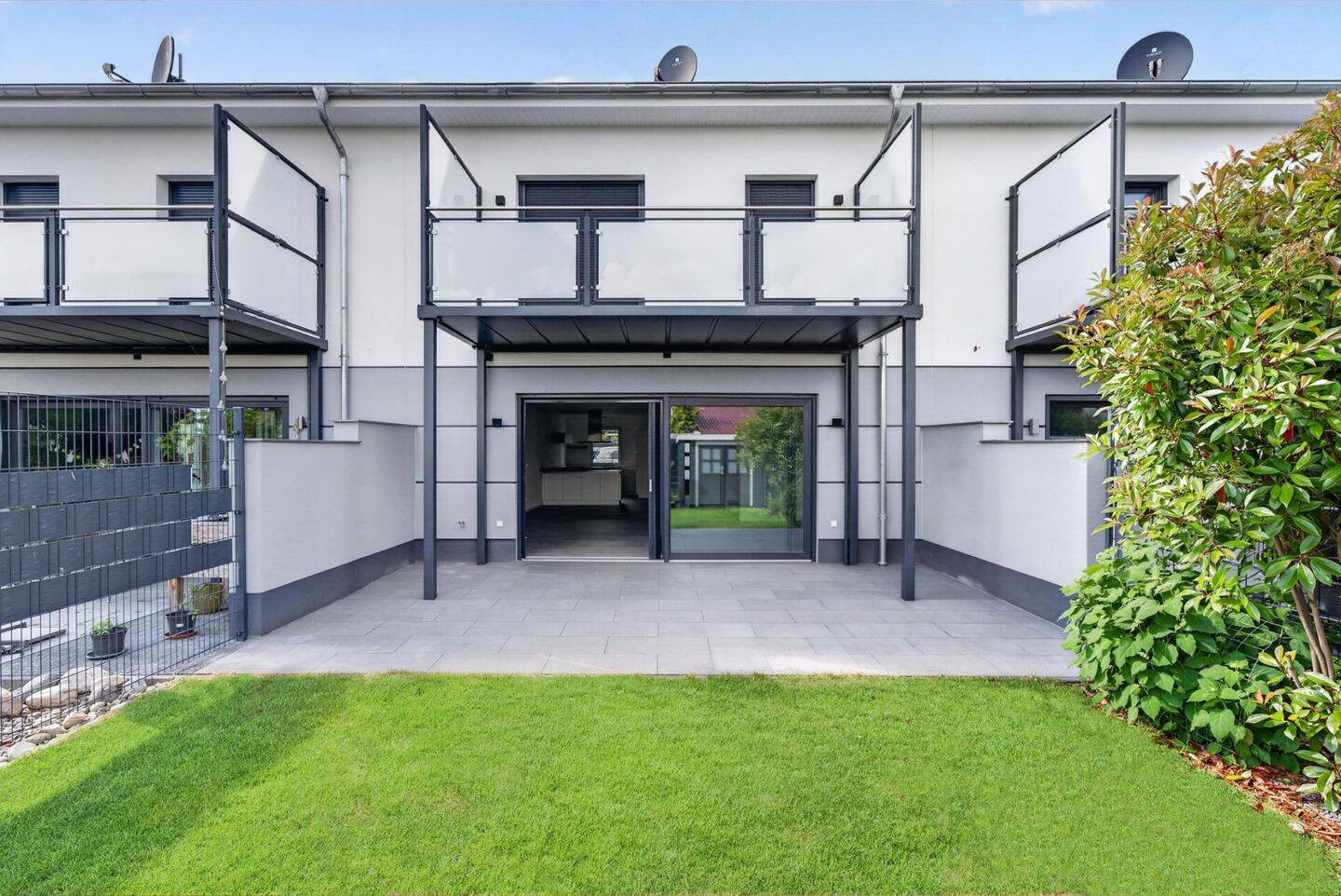 Modern wohnen in Velpke: Neuwertiges Reihenmittelhaus mit sofortiger Verfügbarkeit, 38458 Velpke