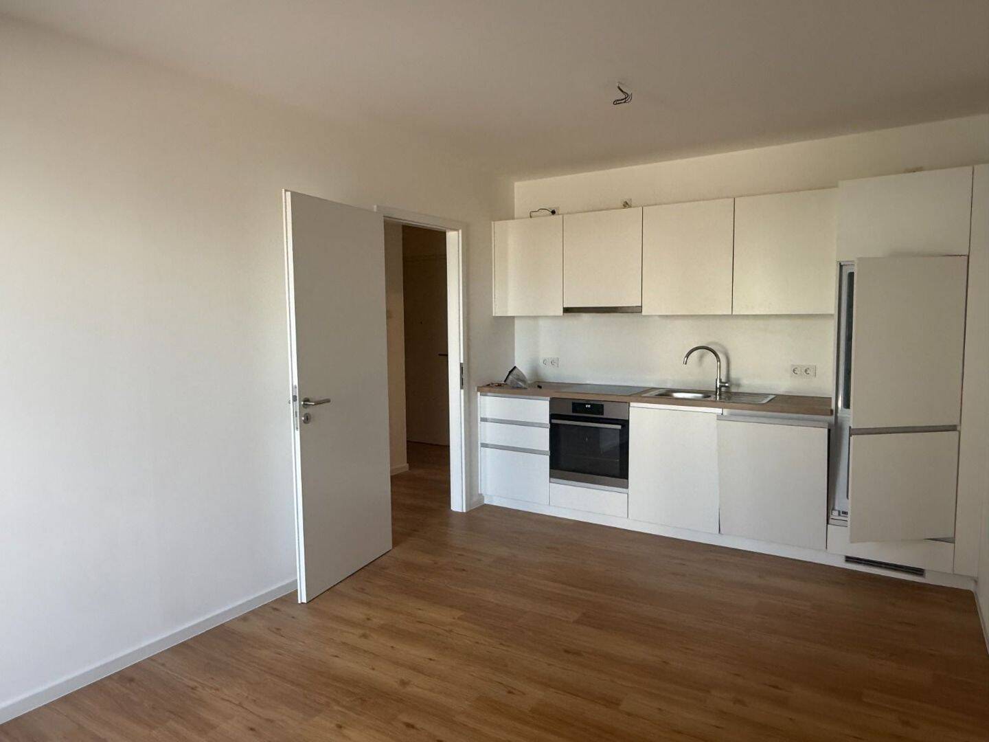 Schöne 2-Zimmer-Wohnung mit Einbauküche und Balkon | kurzfristig verfügbar, 14612 Falkensee