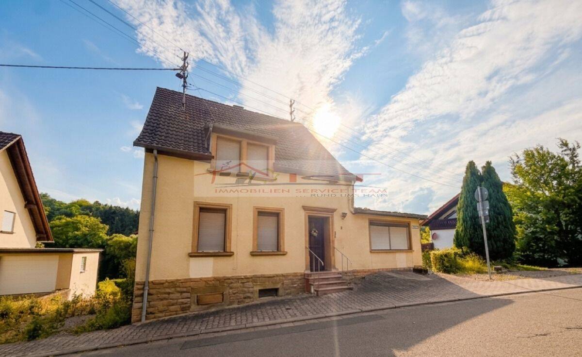 Einfamilienhaus in Langenbach zu verkaufen., 66909 Langenbach