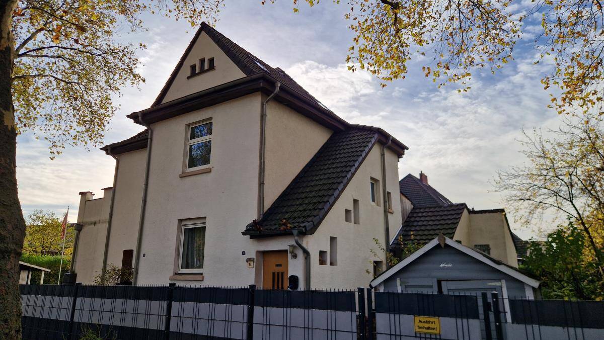 Stilvoll modernisiertes Familienhaus mit Geschichte & Wohnkomfort, 46149 Oberhausen (Alsfeld Buschhausen Schwarze Heide Stadtmitte Sterkrade-Mitte)