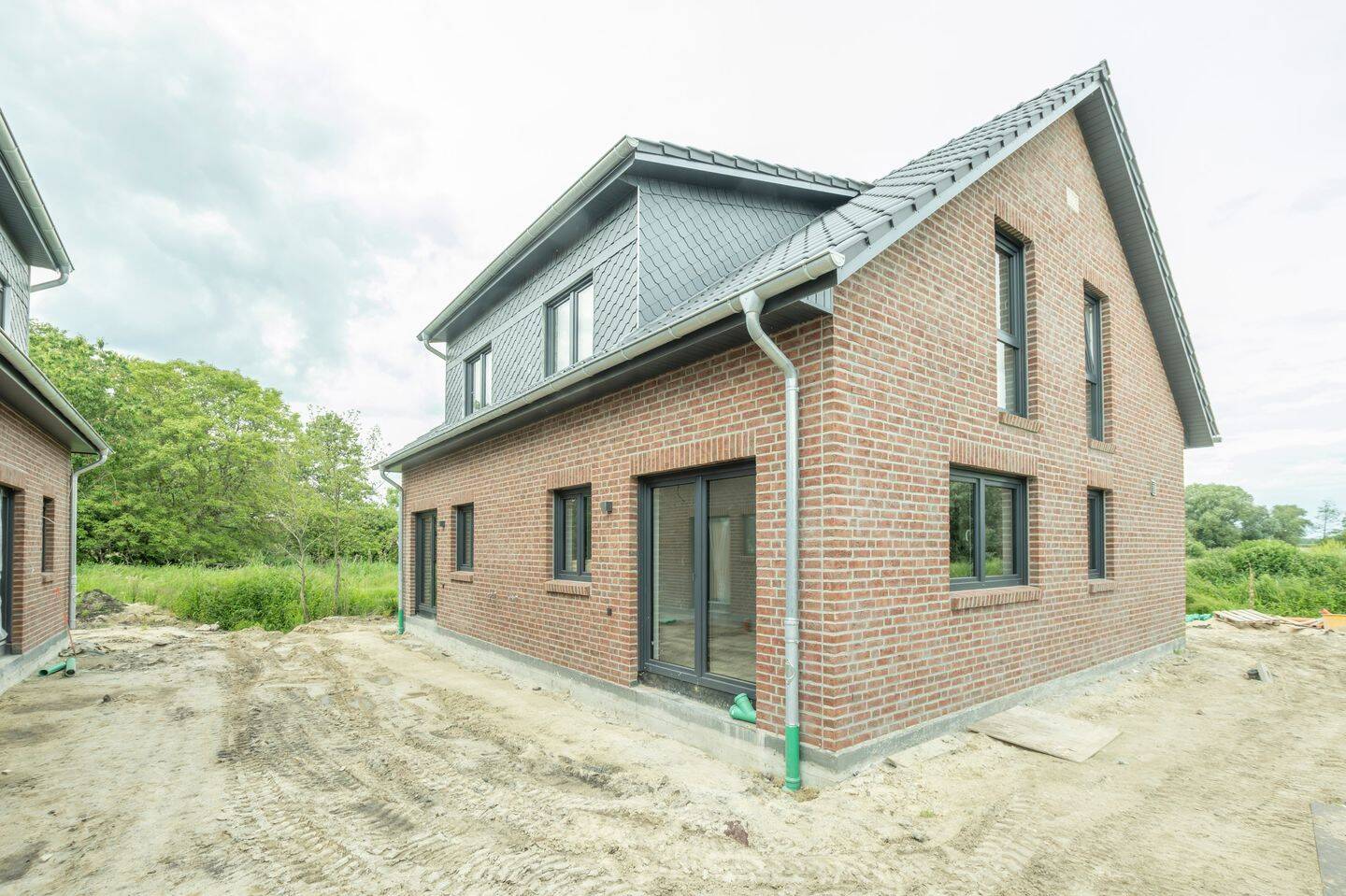 Ankommen und wohlfühlen – Moderne Doppelhaushälfte mit Garten in Feldrandlage, 21629 Neu Wulmstorf