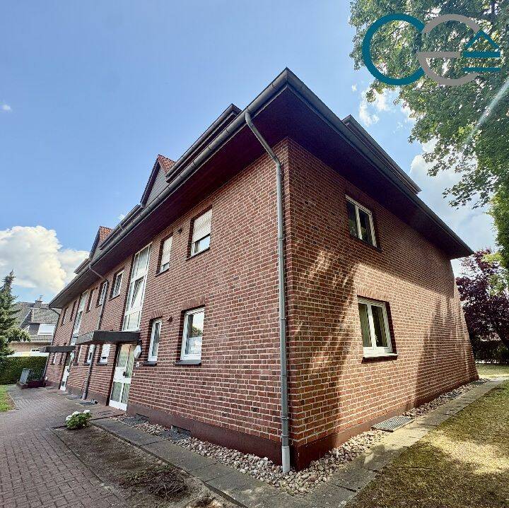 Gemütliche 3-Zimmer-Dachgeschosswohnung mit Loggia und Garage, 31582 Nienburg (Weser)