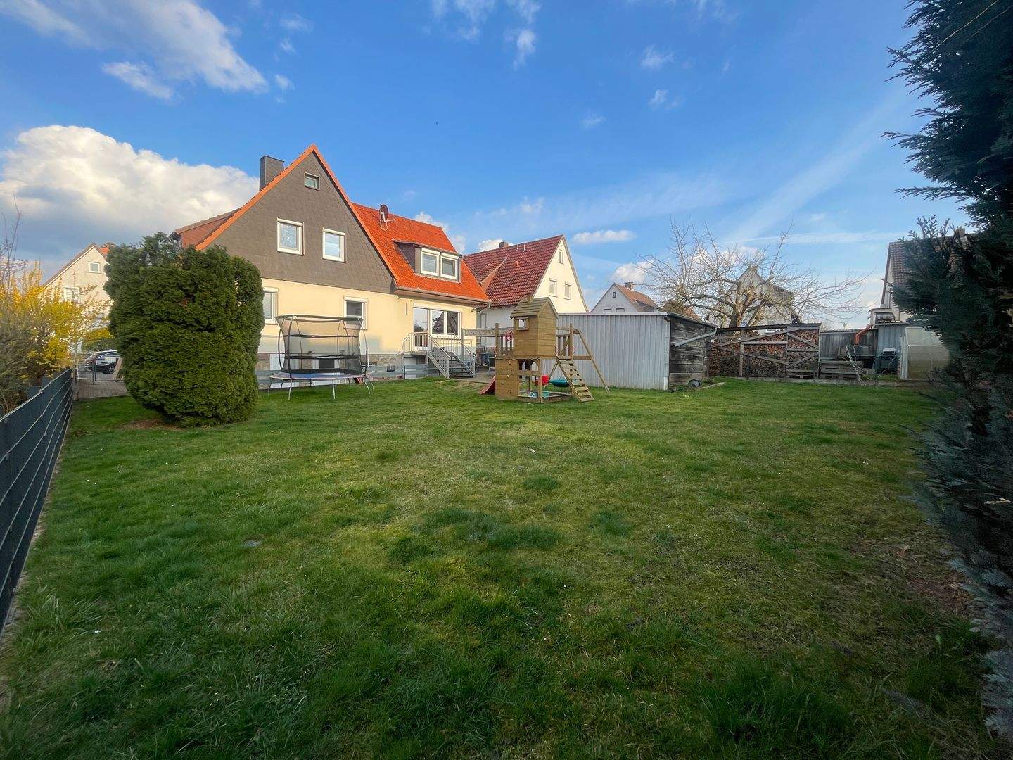 Großzügiges Einfamilienhaus mit ca. 193 m², Sauna, Solar & Garten – saniert & familienfreundlich, 34266 Niestetal